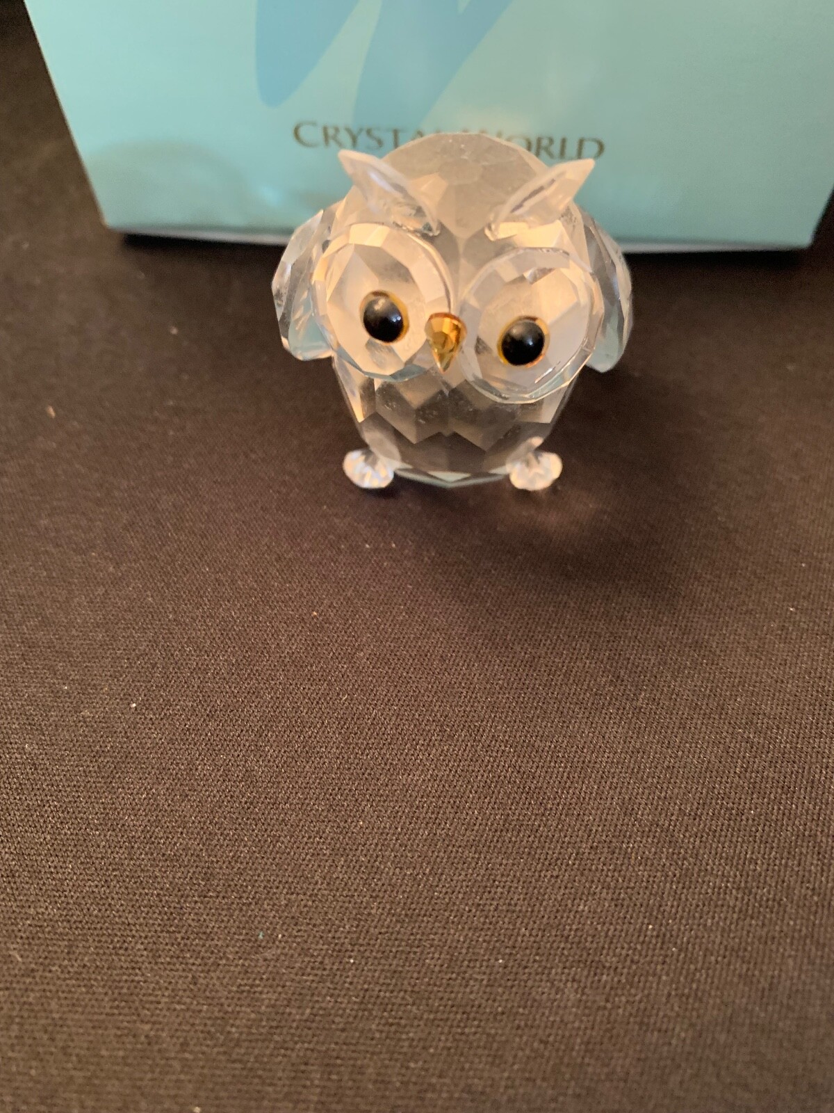 Crystal World Owl with colored accents Crystal Figurine QC#582 1080