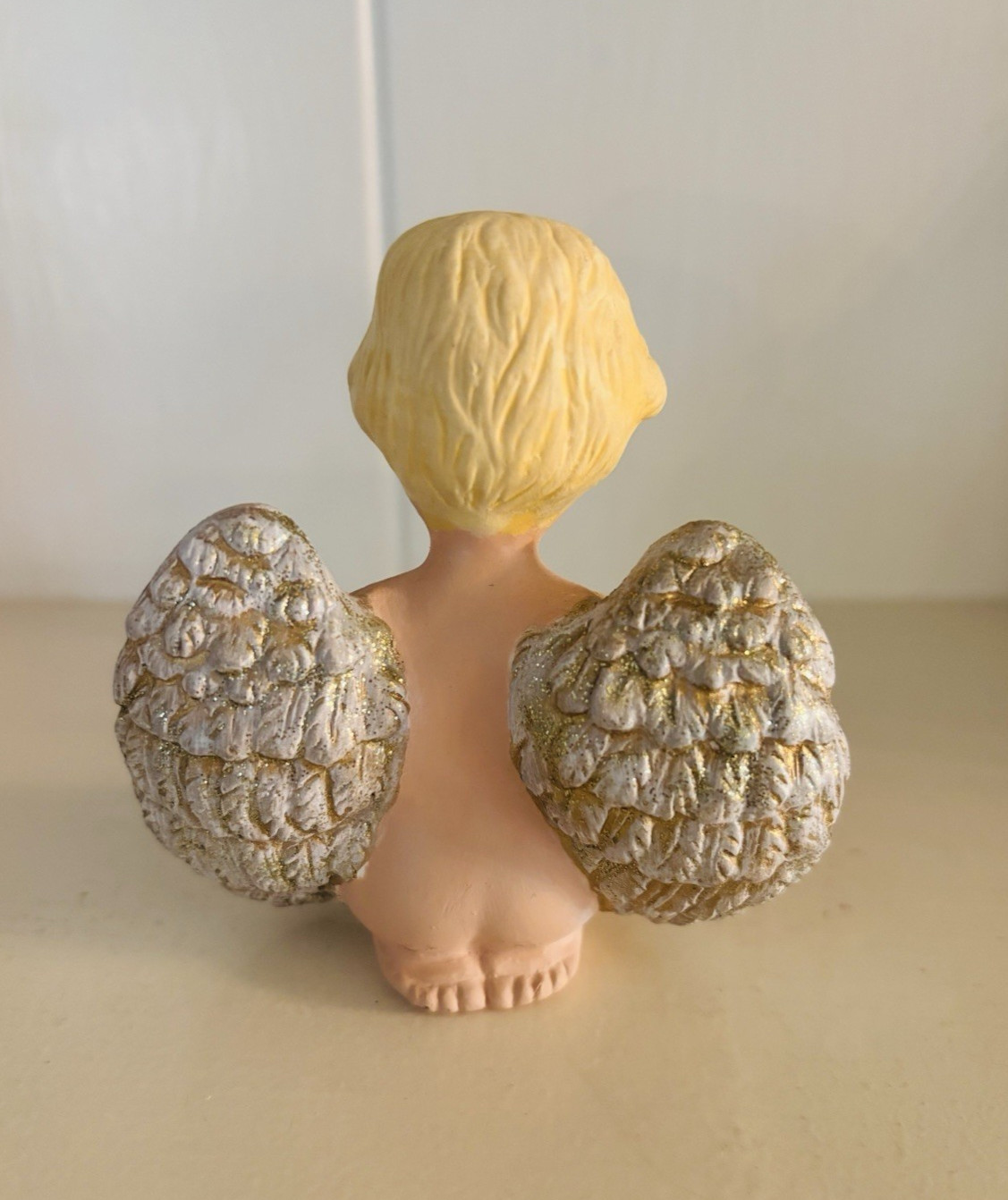 Vtg Angel Figurine Praying Cherub Scioto 3.5″ Gold Glitter Hand Painted Ceramic