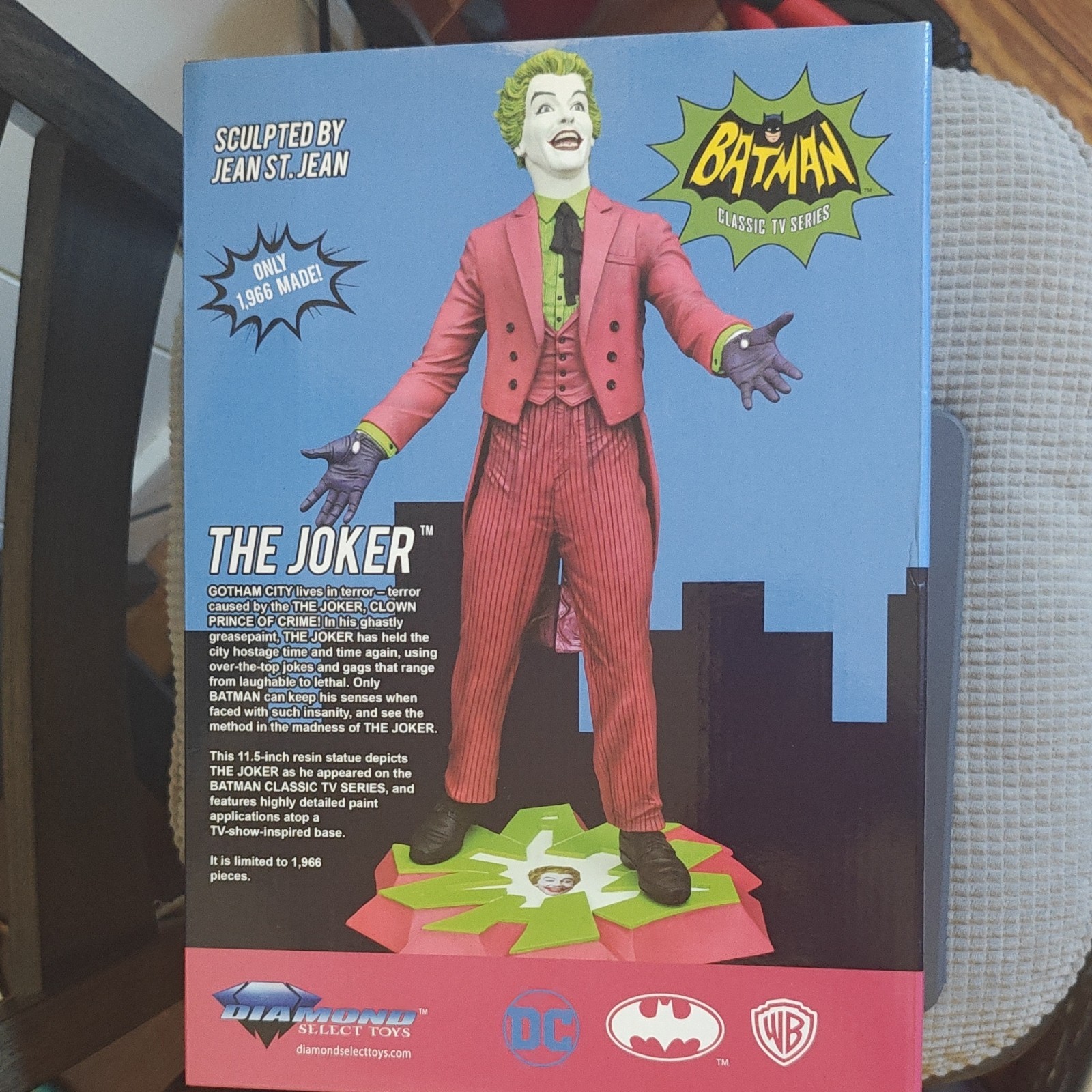 Diamond Select Toys Premier Collection Joker Resin Statue Limited Ed 144 of 1966