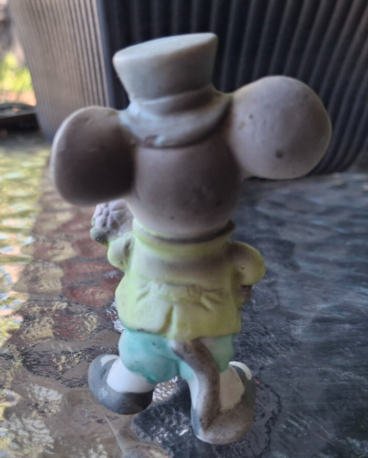 Vintage Porcelain Mouse Groom With Flowers 2.75″ Figurine