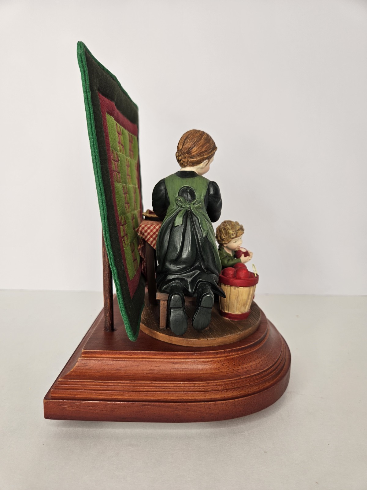 1995 Amish Heritage Collection Mother’s Little Helpers Musical Figurine