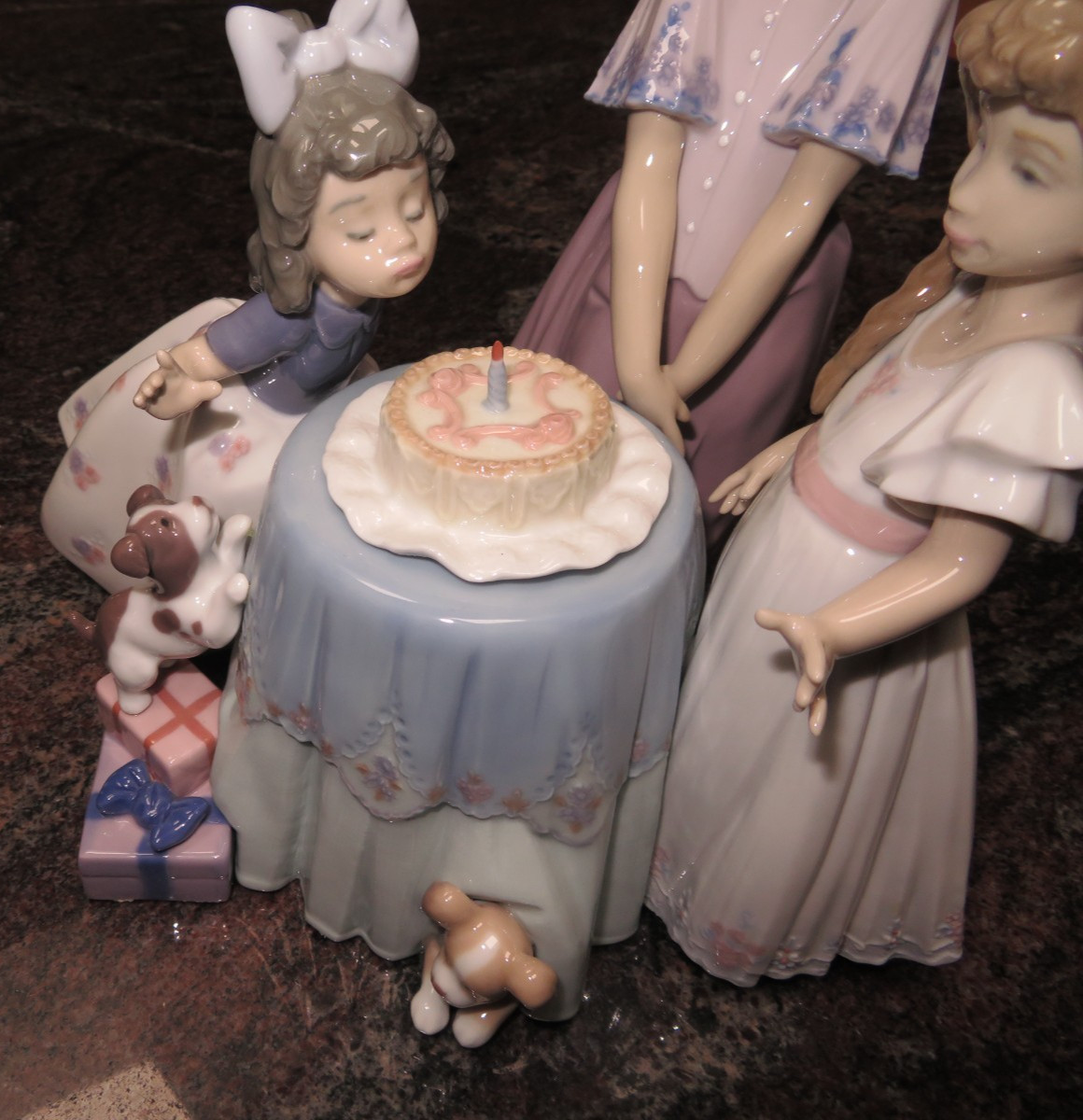 Lladro “Making a Wish” 5910 Girl Birthday Party with Cake Rare with original box