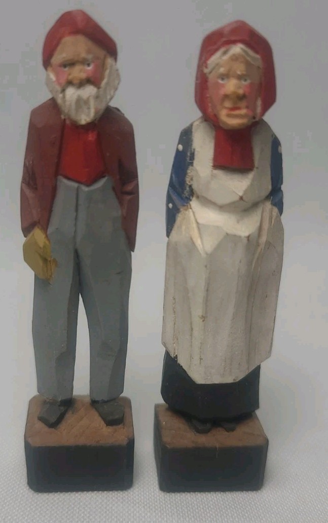Pair Folk Art Carved Painted Wood Old Man Woman Red Hats Miniature Pre-owned