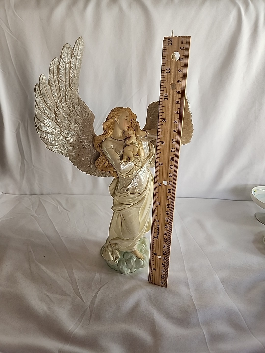 12″ Guardian Heavenly Angel Holding Baby Figurine Large Wingspan Vintage