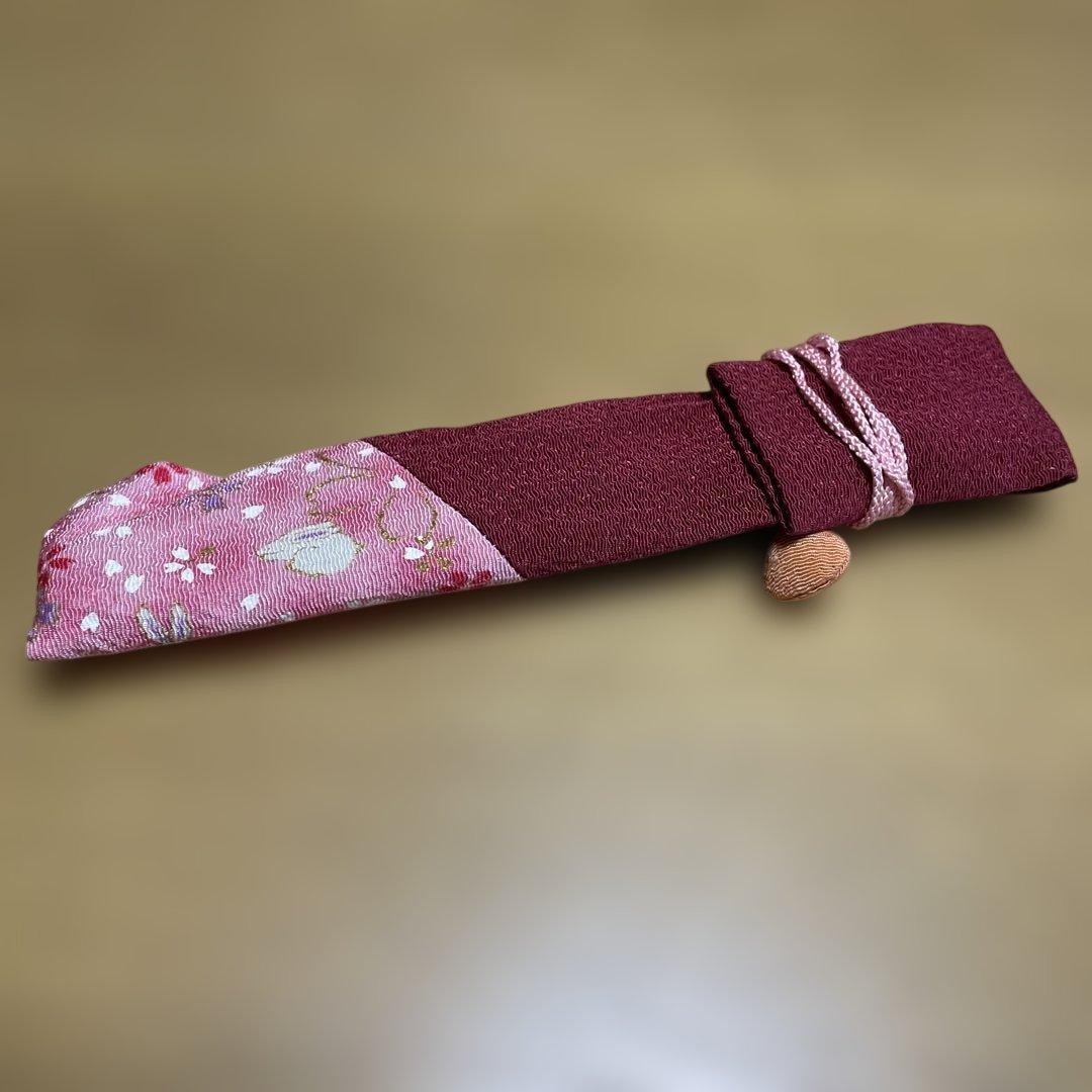 Kimonogirl Fan Fan Holder with Sakura & Rabbit Pattern 19.5cm Bamboo Fan
