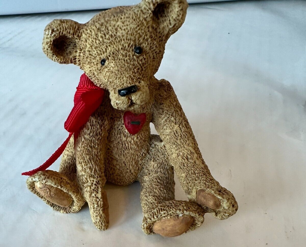 Kurt S. Adler Sitting Antique Bear Resin Figurine 3″ Fabric Bow Red Heart