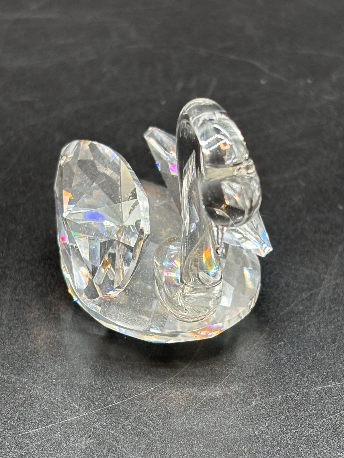 Swarovski Swan Beauties of the Lake 7633 NR 050 000 Retired Tiny Chip