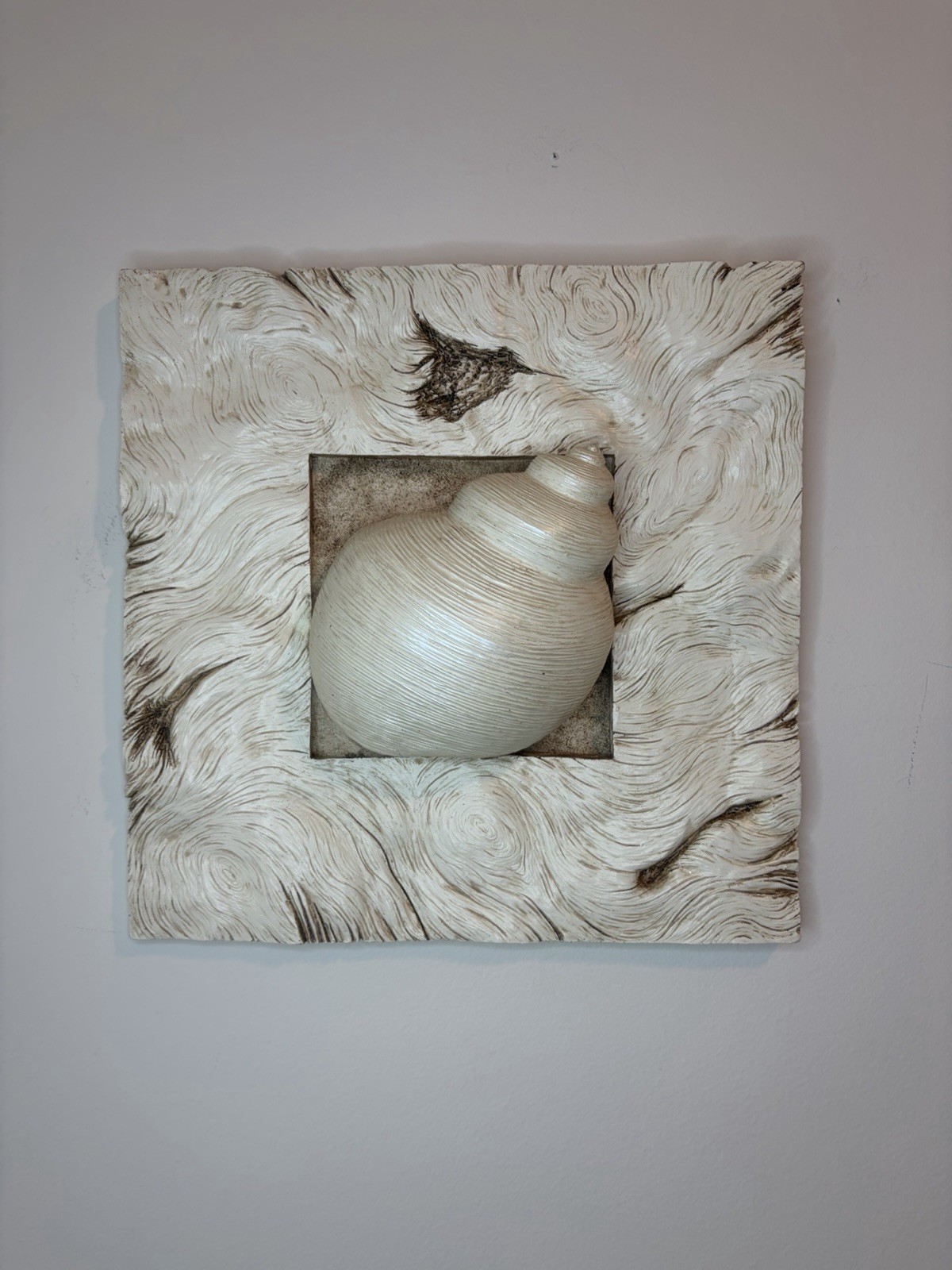 Jim Shore 2002 Spiral Seashell Hanging Wall Decor Plaque 12” Square 3D Rustic