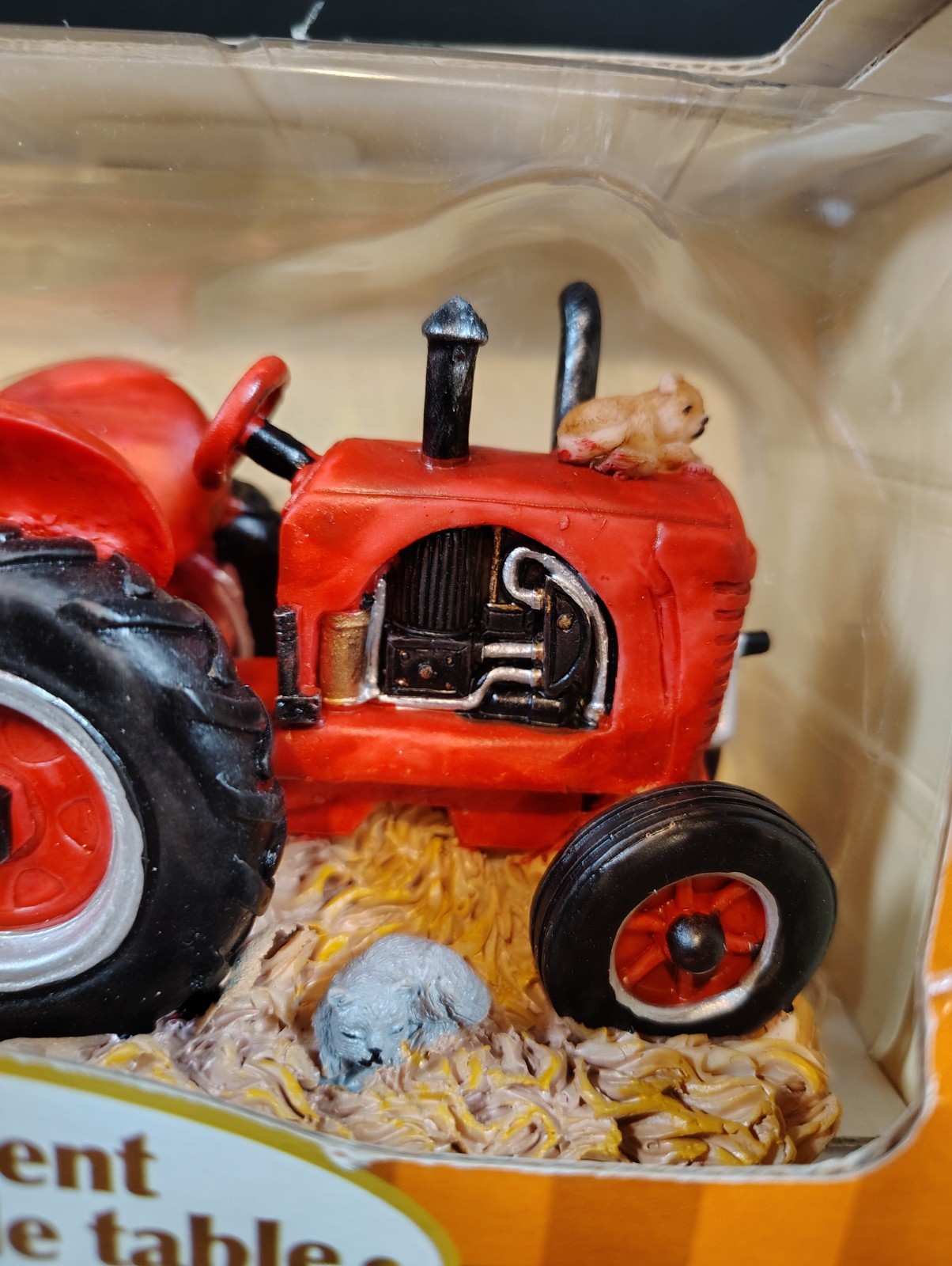 VTG, 2005, Lemax, Village Collection, “The Old Tractor” Table Accent, Retired