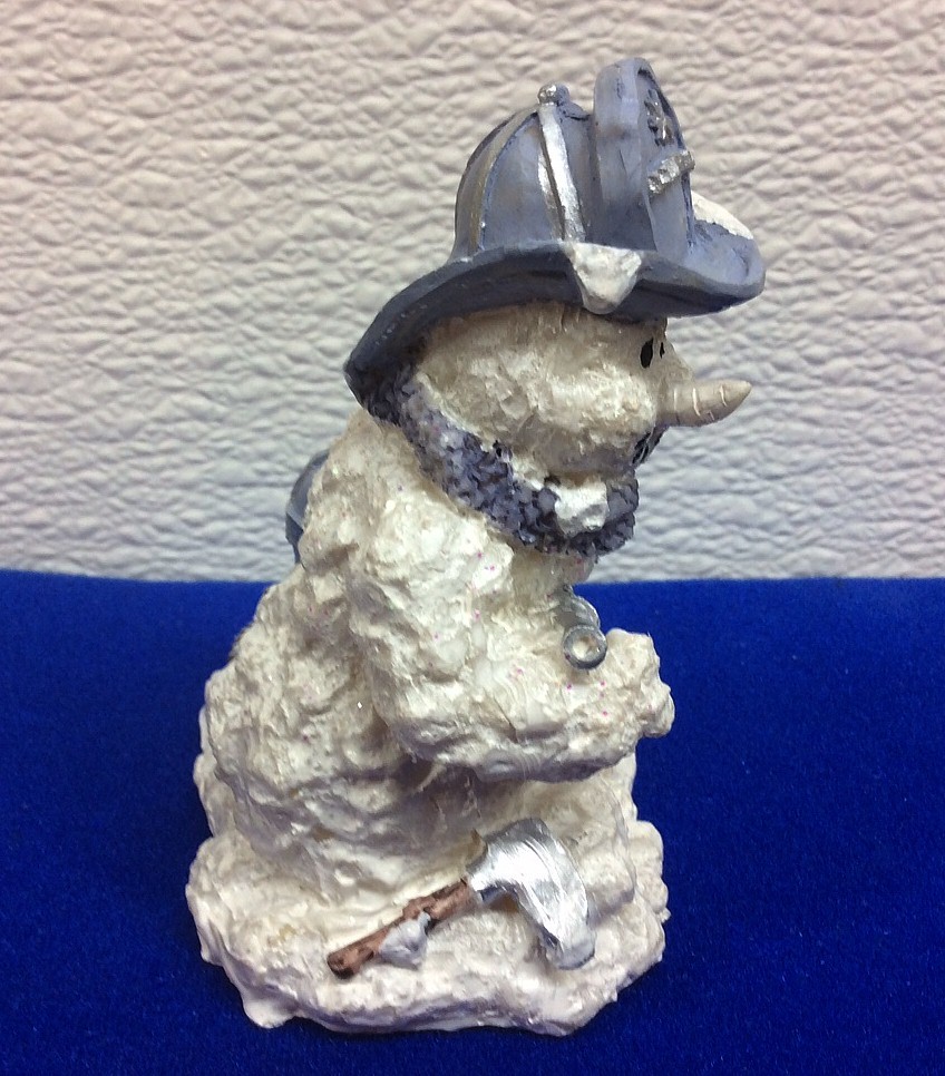 Snowman Figurine ~ STATUE
