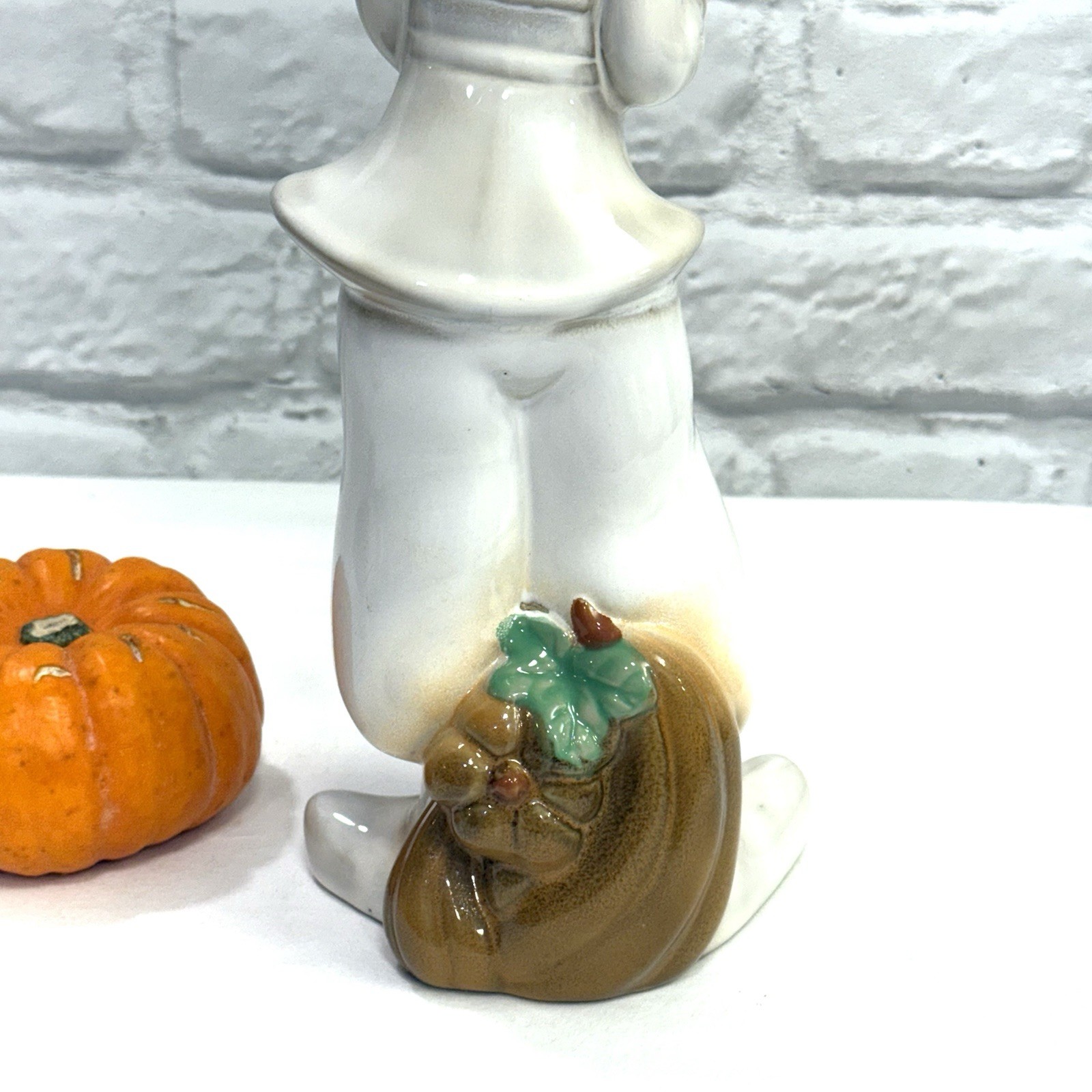 Cracker Barrel Ceramic Pilgrims Thanksgiving Figurines Home Decor Sculptures