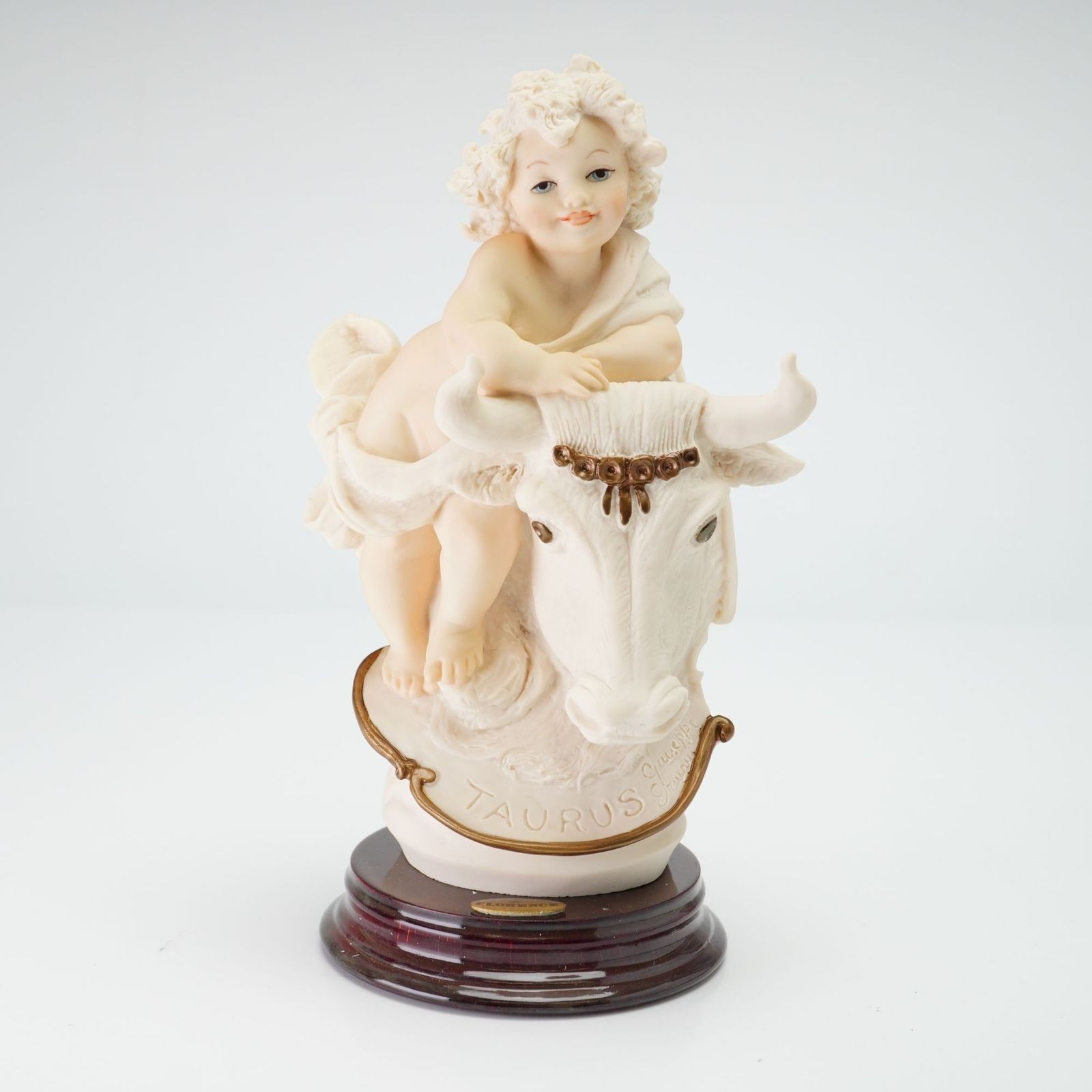 Giuseppe Armani Zodiac Taurus Bull Figurine Florence Italy 0526 – Lot 5