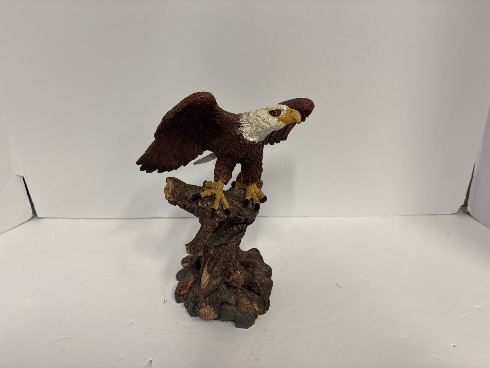 North Country Collectibles North American Wildlife Series Bald Eagle Figurine