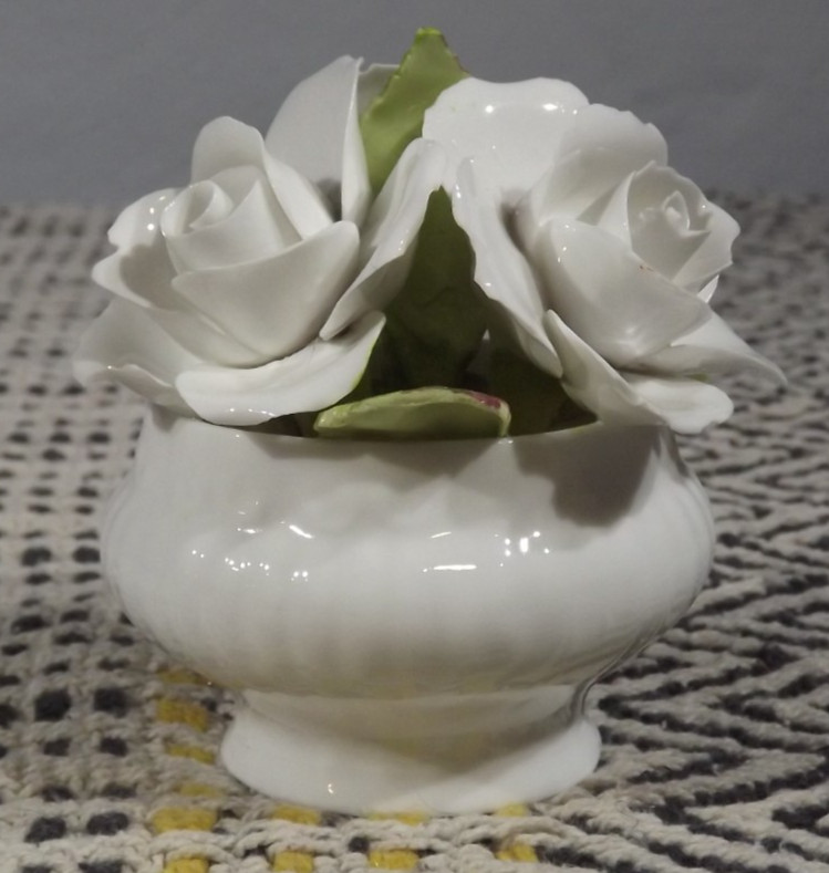 Vintage White Rose Flower – Fine China – Heathcote Hall Ltd – Made In England