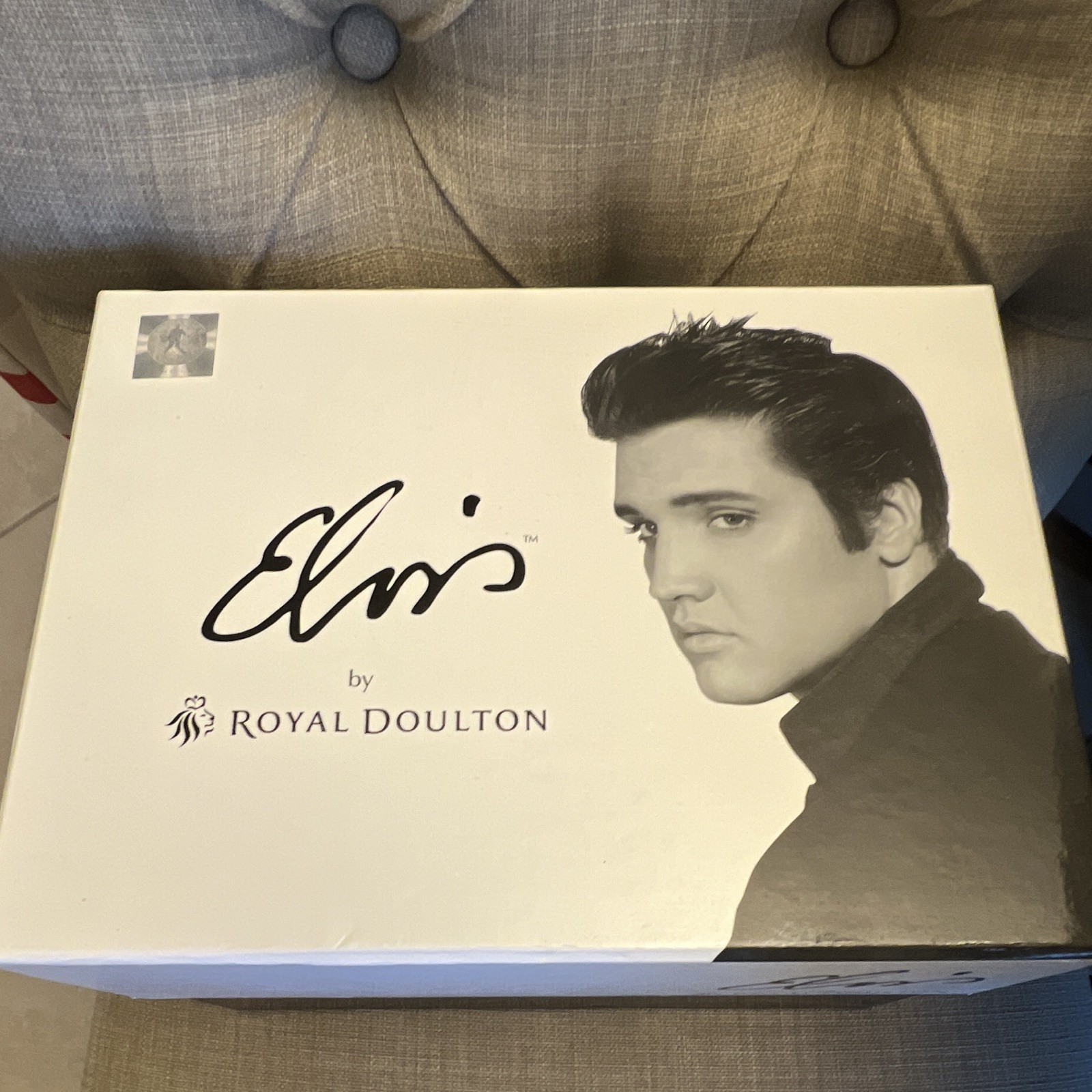 Limited Edition Royal Doulton Elvis Presley Ceramic Bust Jug – Vegas Series EP6