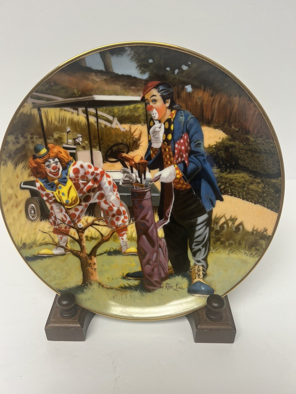 Ron Lee World of Clowns On the Edge 8″ Plate Clowning a round Collection gold