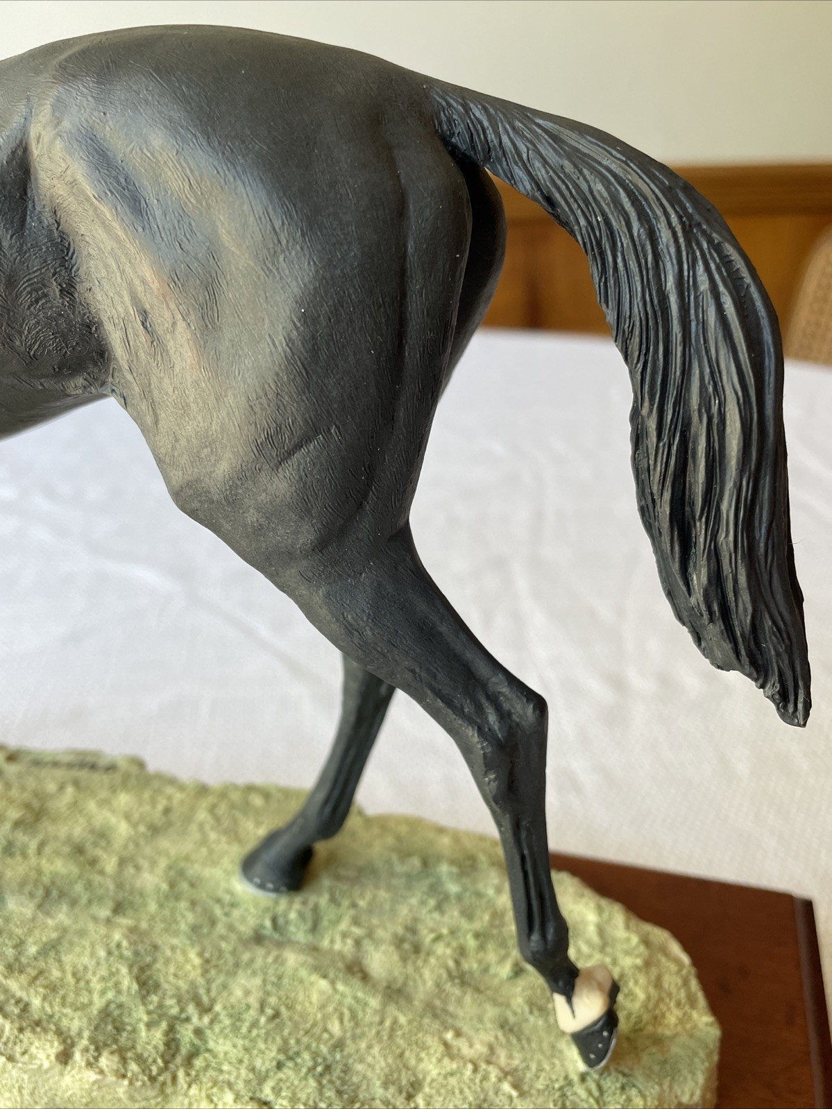 American Artists David Geenty “Ruffian” Porcelain Race Horse Sculpture Statue