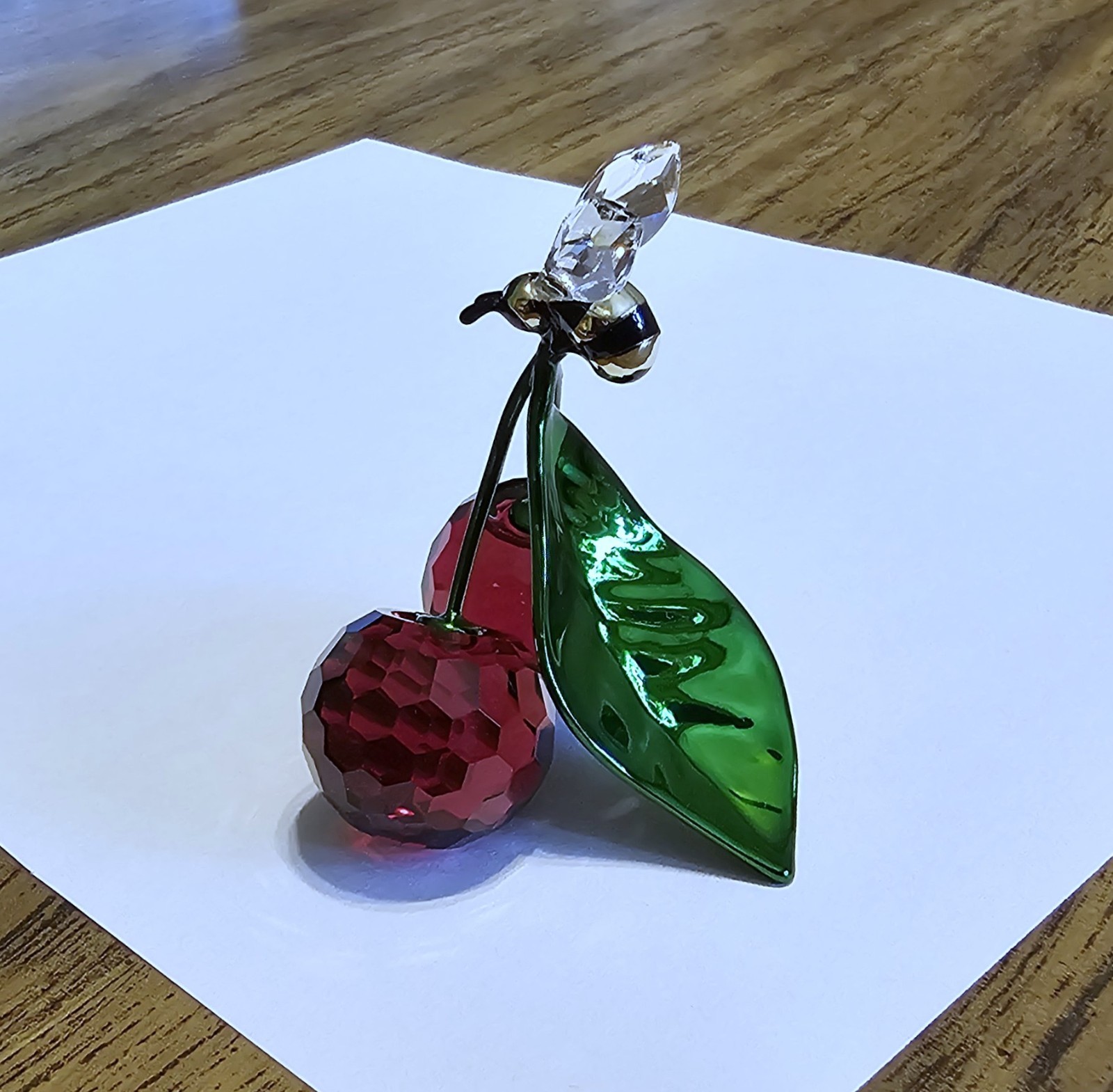 🐝🍒Swarovski 2024 L.E. Idyllia Bumble Bee on Cherries Figurine, Green Metal NIB