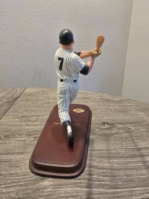 Danbury Mint Mickey Mantle NY Yankees Porcelain Figurine Hand Painted COA