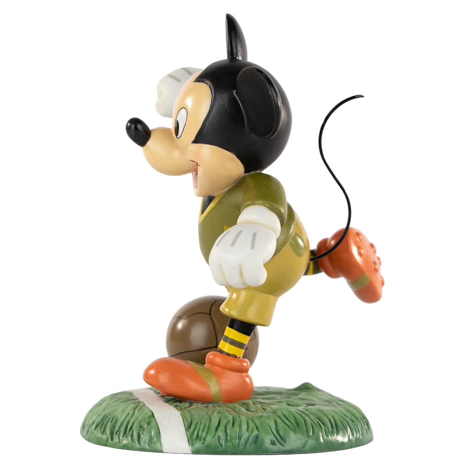 Disney Impressions Mickey & Friends Mickey Mouse Soccer Figurine 4004034