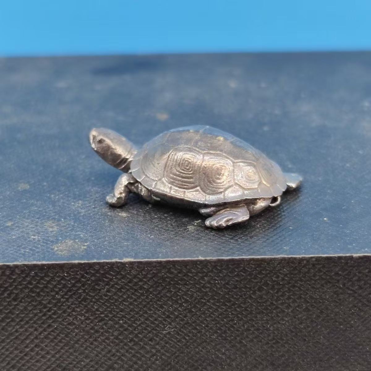 Mini Metal Turtle Figurine, Realistic Tortoise Statue, Feng Shui Desk Decor