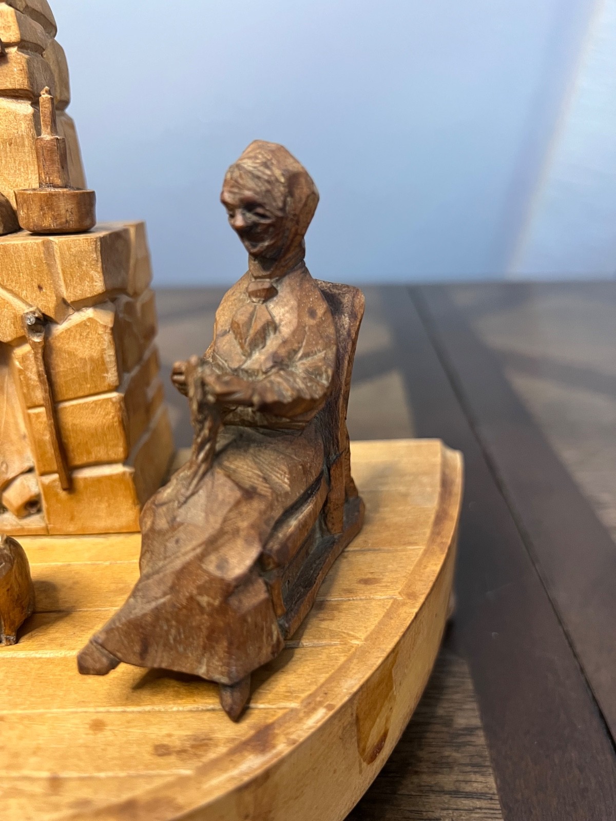 WOOD CARVING TABLE LAMP-FOLK ART W/ PEOPLE-DOG-CAT FIREPLACE,ETC-WORKING