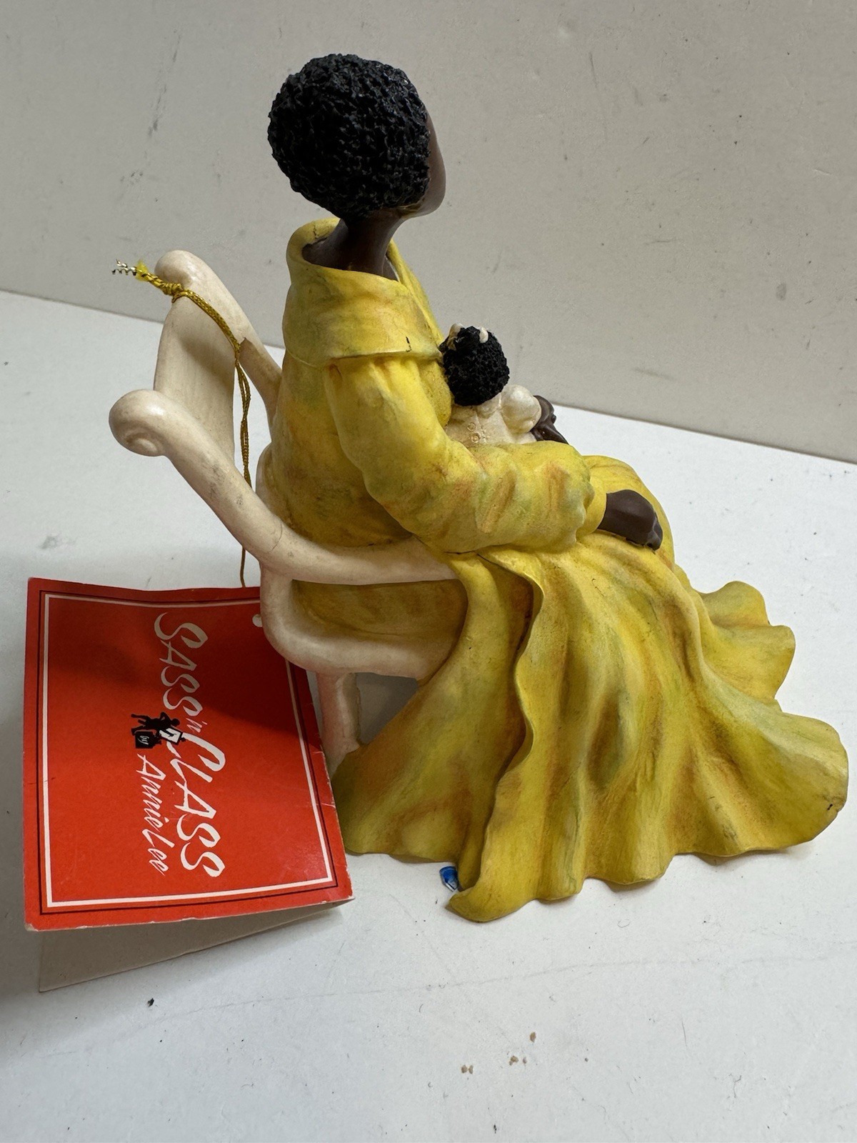 Sass n Class by Annie Lee Cultured Pearls Figurine 1999