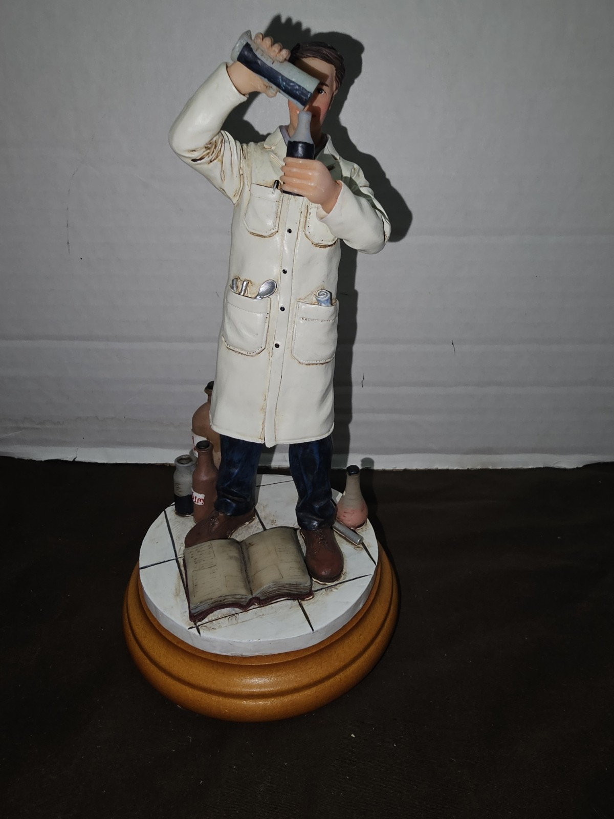 1998 American Heroes Chemist/Pharmacist Figurine #0544/ 7,500