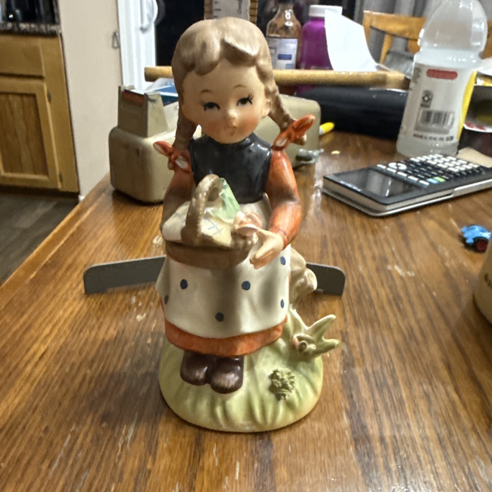 Erich Stauffer figurine “Young folk” 6” 8515