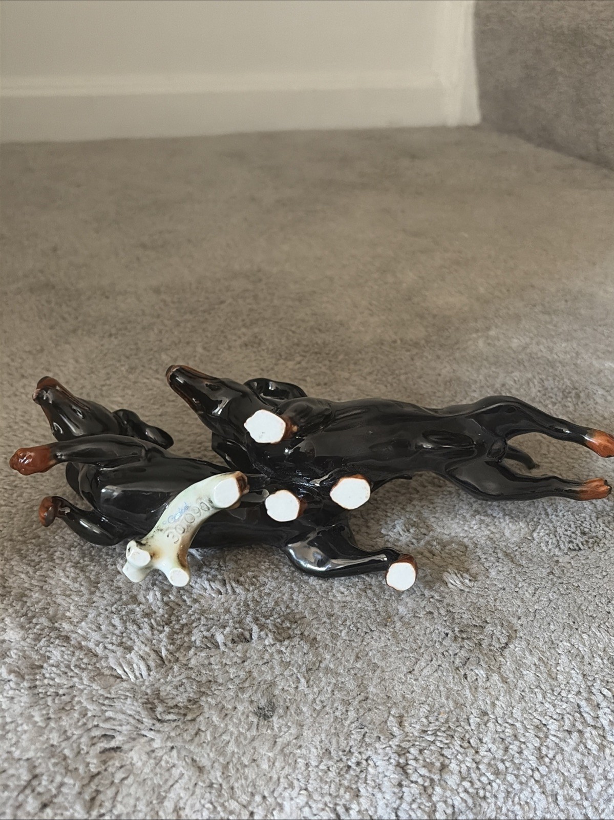 GOEBEL Germany 10″ Black & Tan DACHSHUND Porcelain Dogs Figurine Vtg
