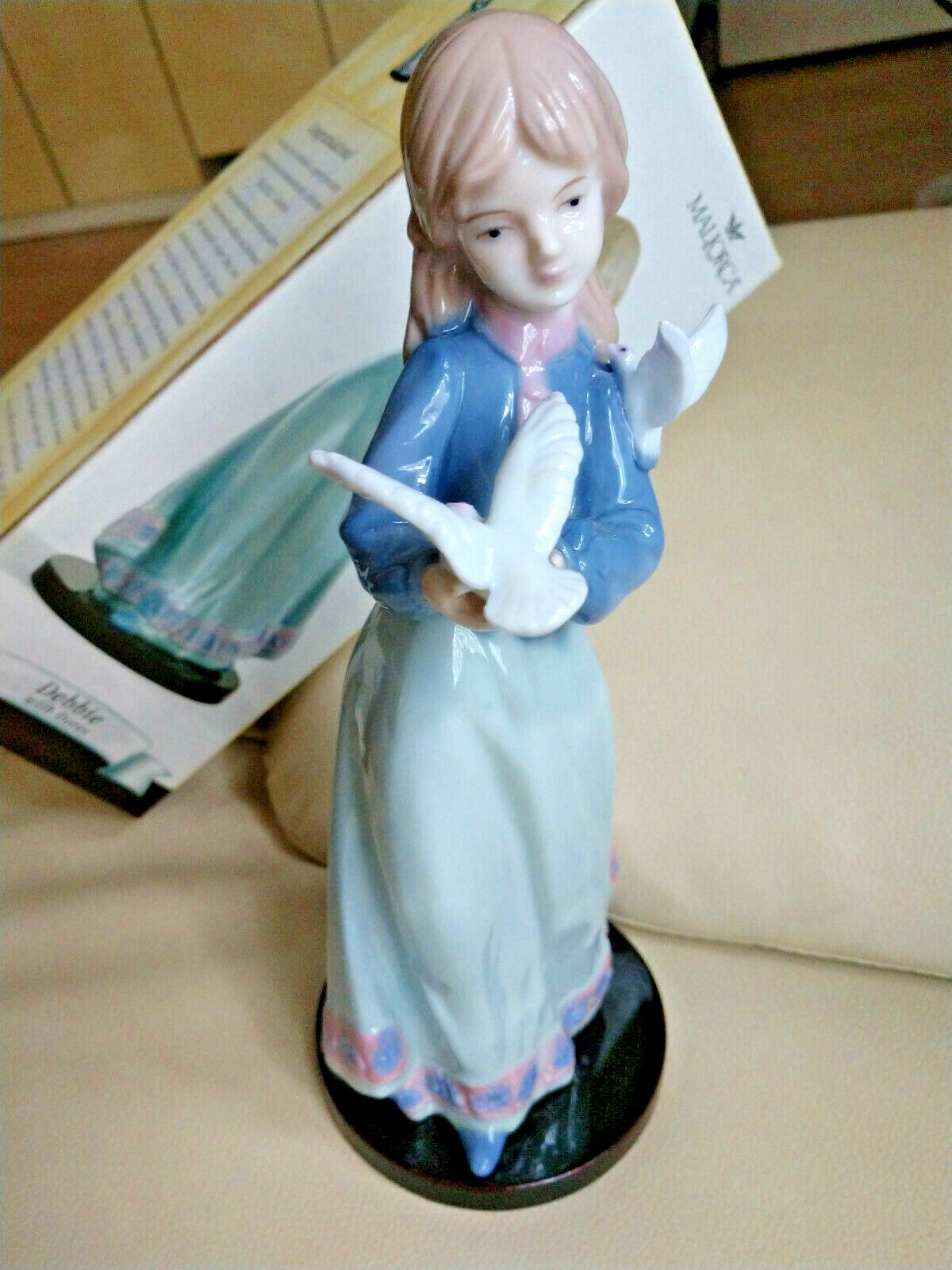 Select Figurine: DEBBIE WITH DOVES Spain or GIRL w/ FISH Italy Simonelli Marble