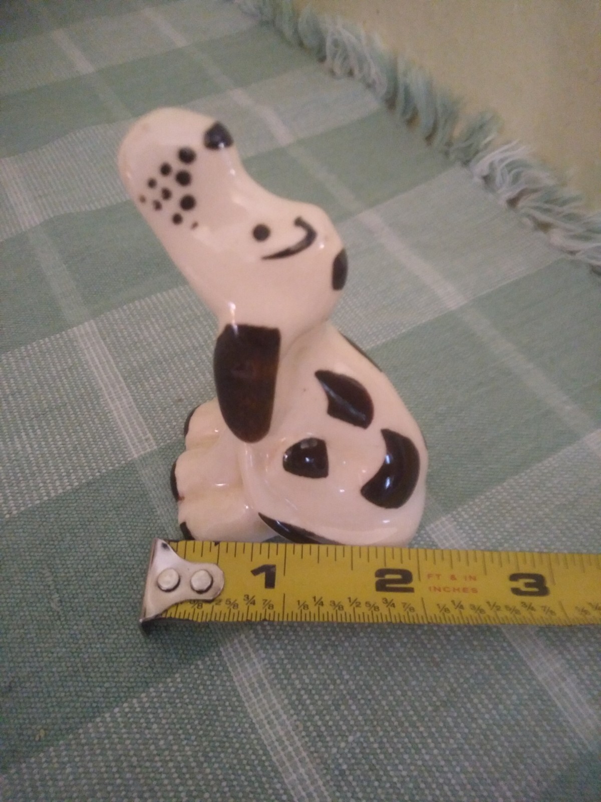 Vintage Ceramic Hounddog Sitting 3.25in