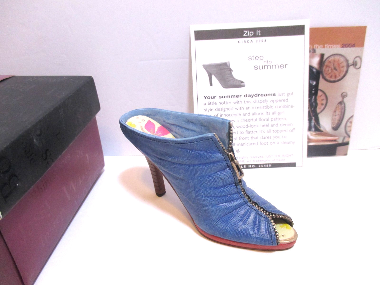 Just The Right Shoe “Zip It” item 25460 Raine (2003) New in Box has COA