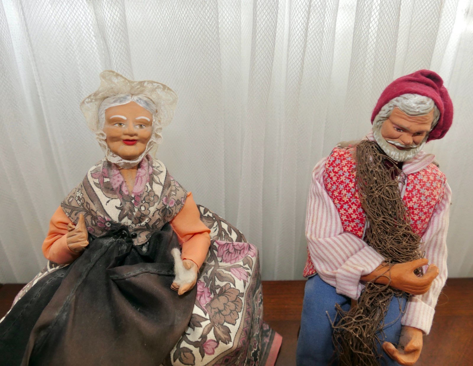 Vintage French Santon De Provence Hand Painted Terracotta Old Couple 2 Figurines