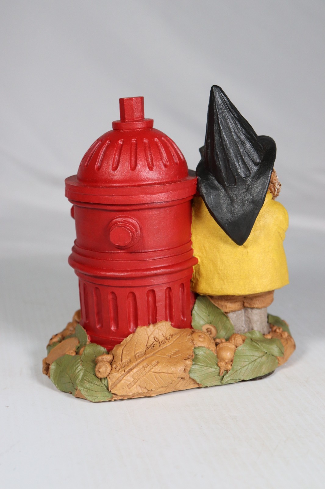 VTG Tom Clark Gnome Fire Fighter Hydrant Figurine New Old Stock