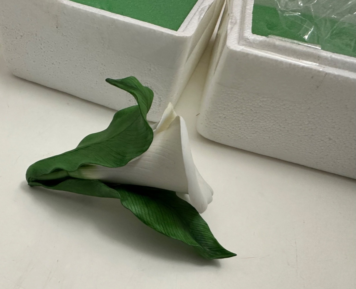 Lenox Calla Lily Garden Flower Collection Porcelain – No Box or Paperwork