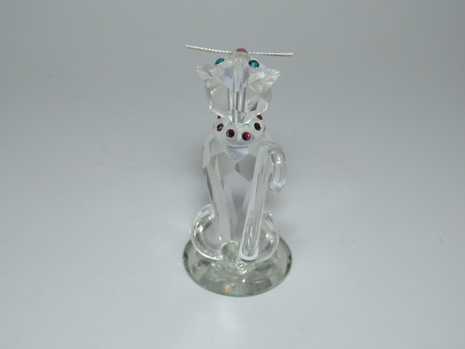 Sitting Cat With Gemmed Collar Crystal Miniature 2″ Figure Attached Base