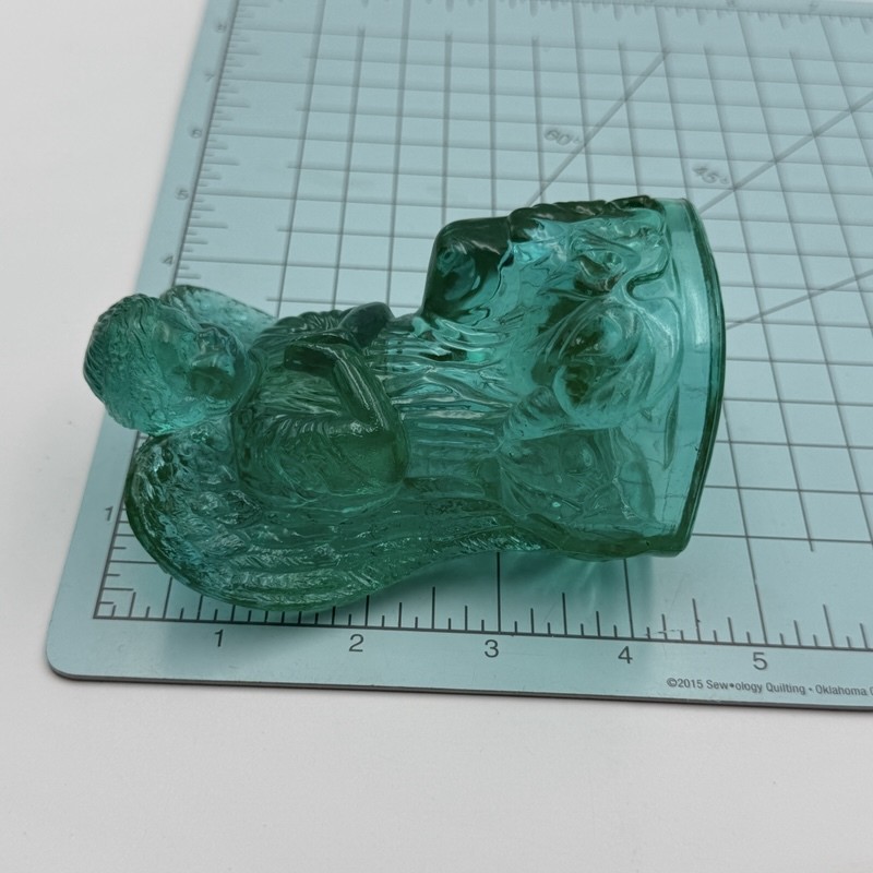 Vintage Boyd’s Crystal Art Glass Praying Angel Figurine Teal Green Bouquet