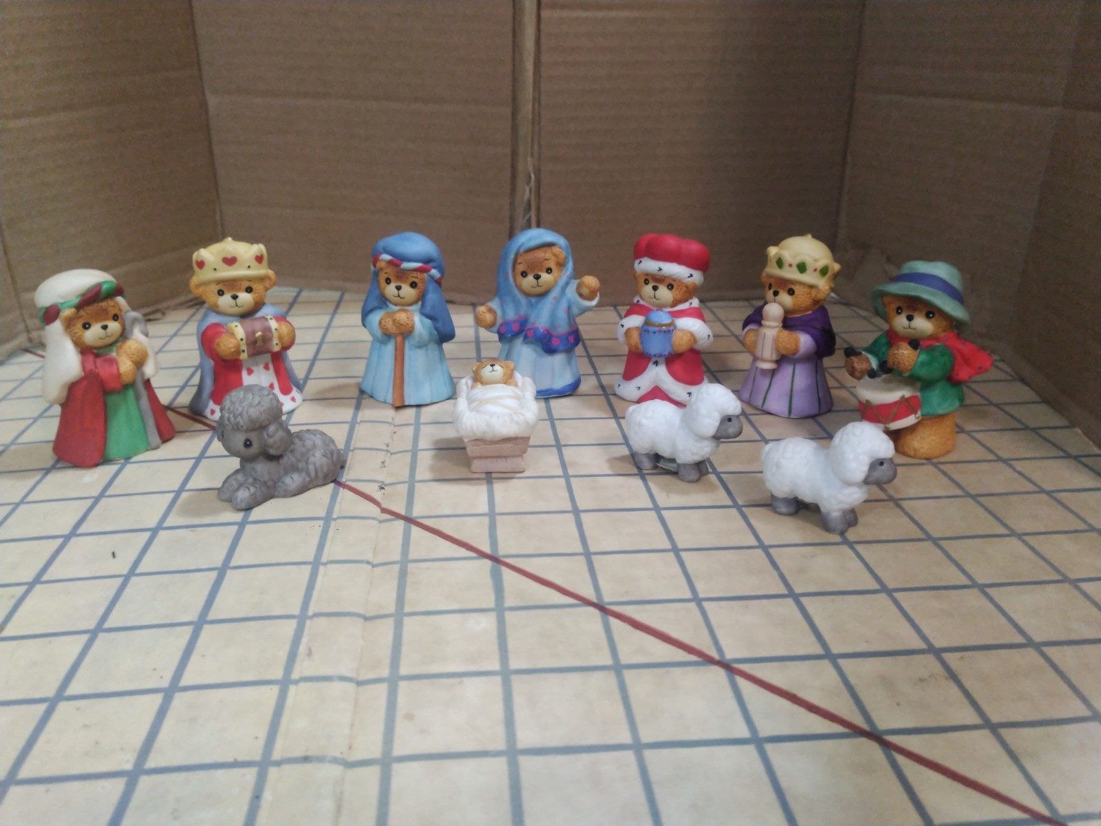 Vintage Enesco Lucy Rigg 1986 Bear Nativity Set Ceramic Set of 11 EUC