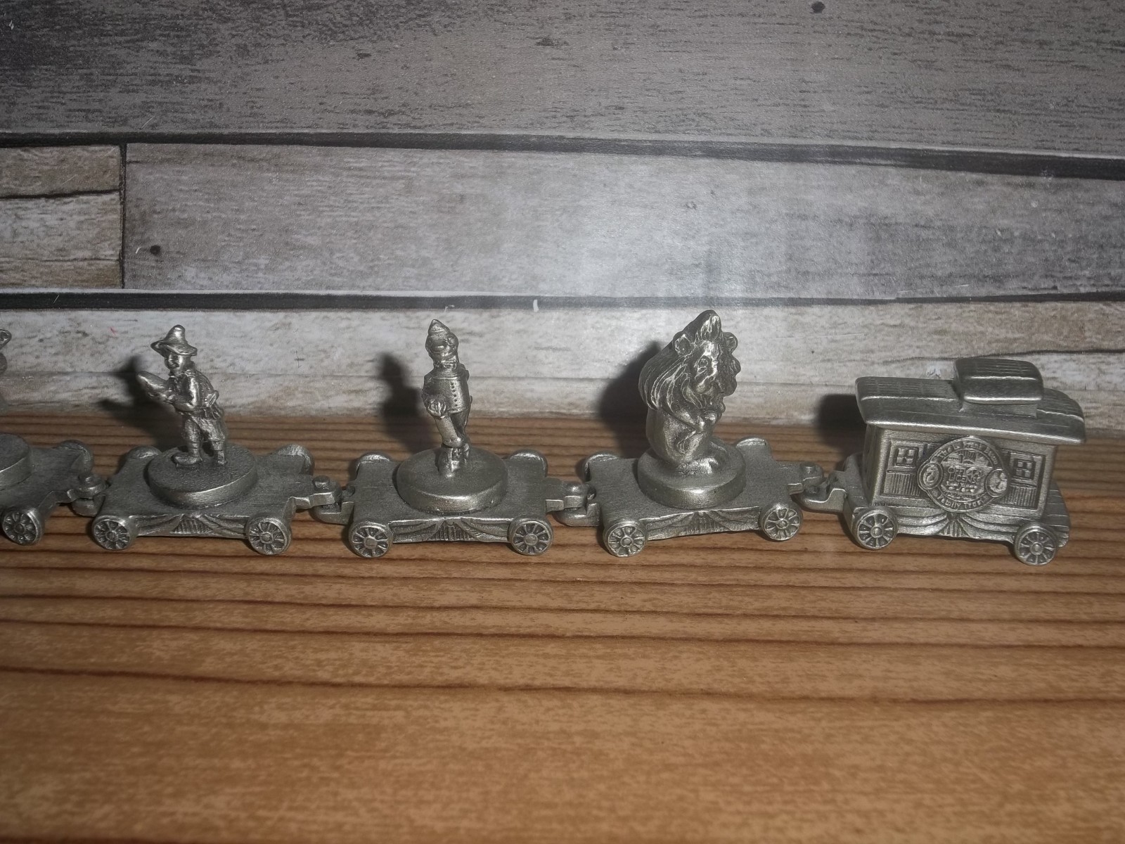 WIZARD OF OZ Pewter 6pc TRAIN SET Dorothy Scarecrow Tin Man Lion – L.F.Baum.F.T.