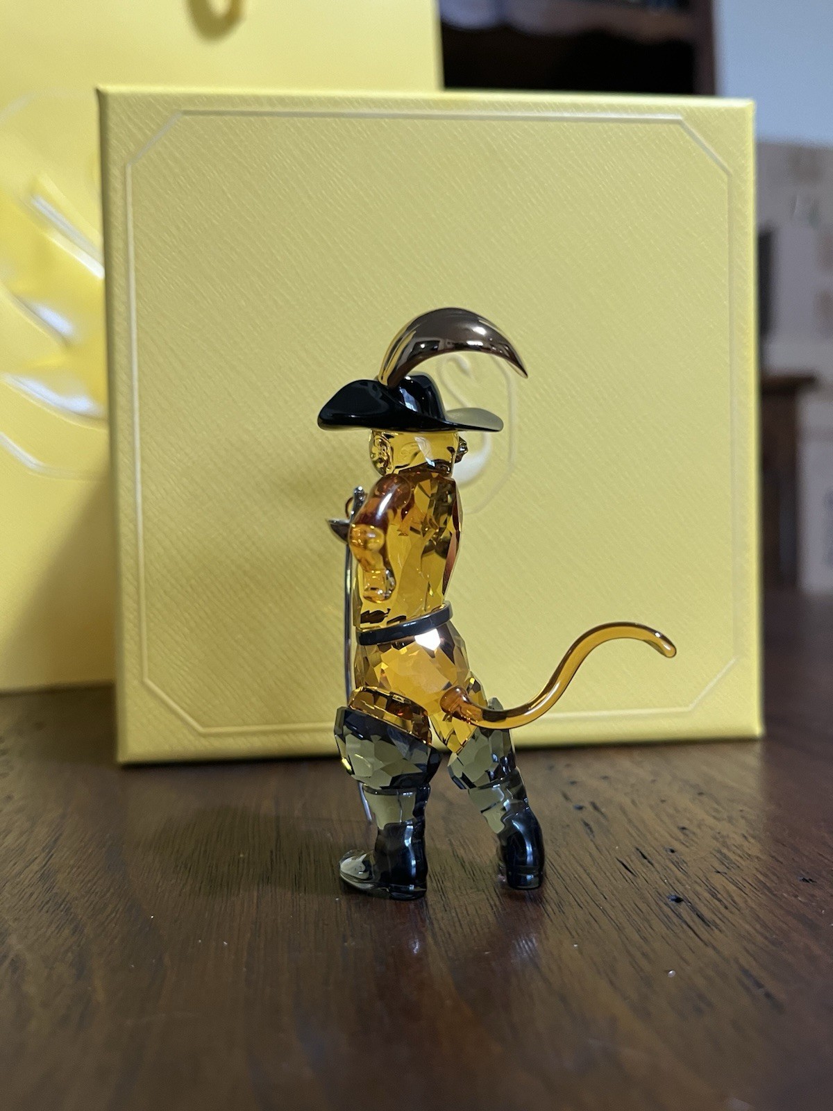 SWAROVSKI PUSS IN BOOTS SHREK CRYSTAL FIGURE FIGURINE BRAND NEW WITH BOX