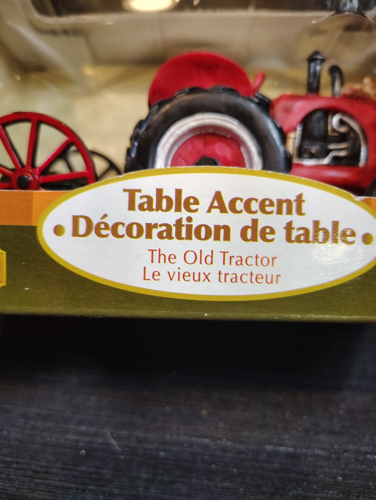 VTG, 2005, Lemax, Village Collection, “The Old Tractor” Table Accent, Retired