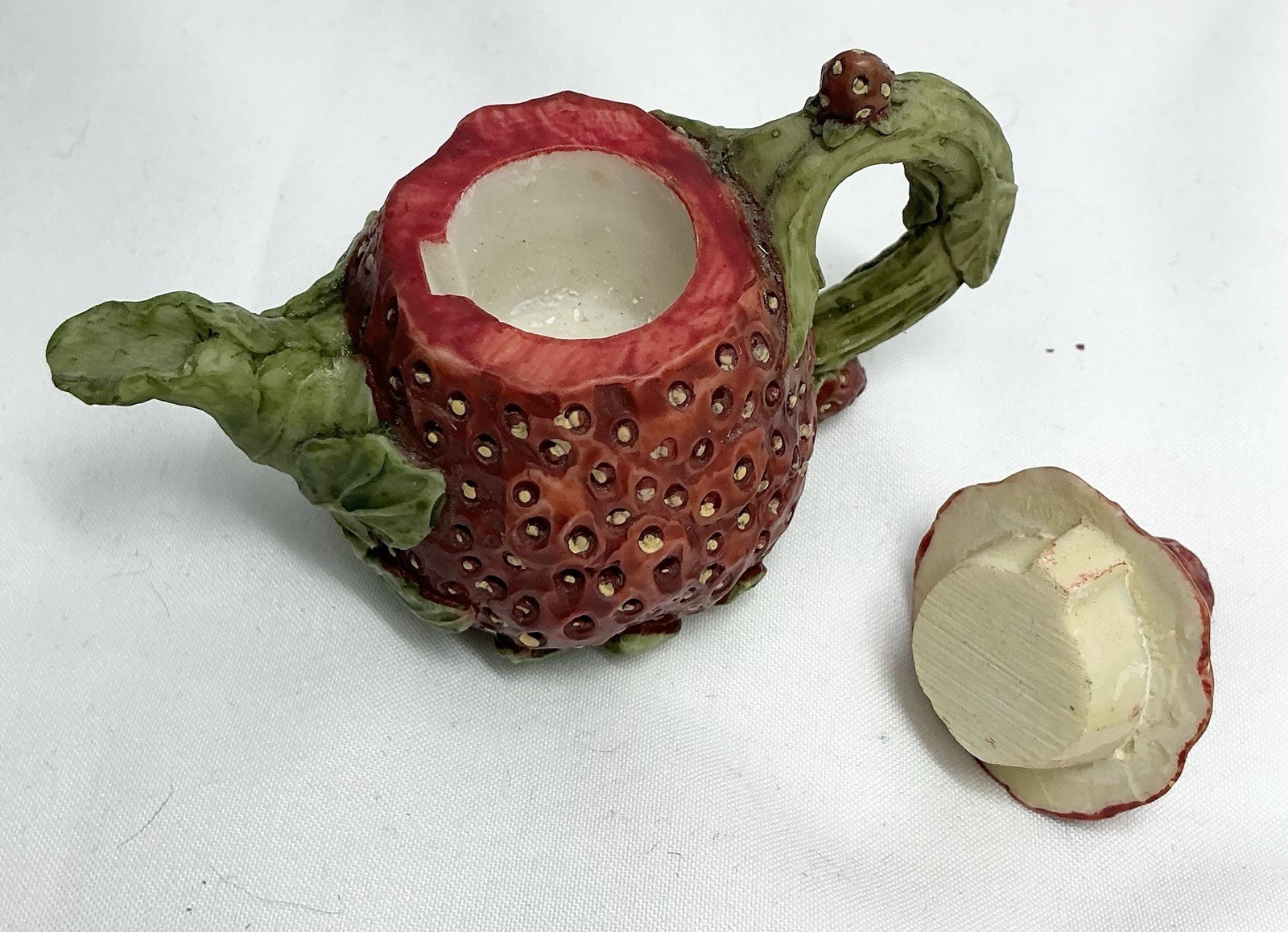 VTG Minature 3in Resin Decrative Teapot Strawberry Fairy Dollhouse