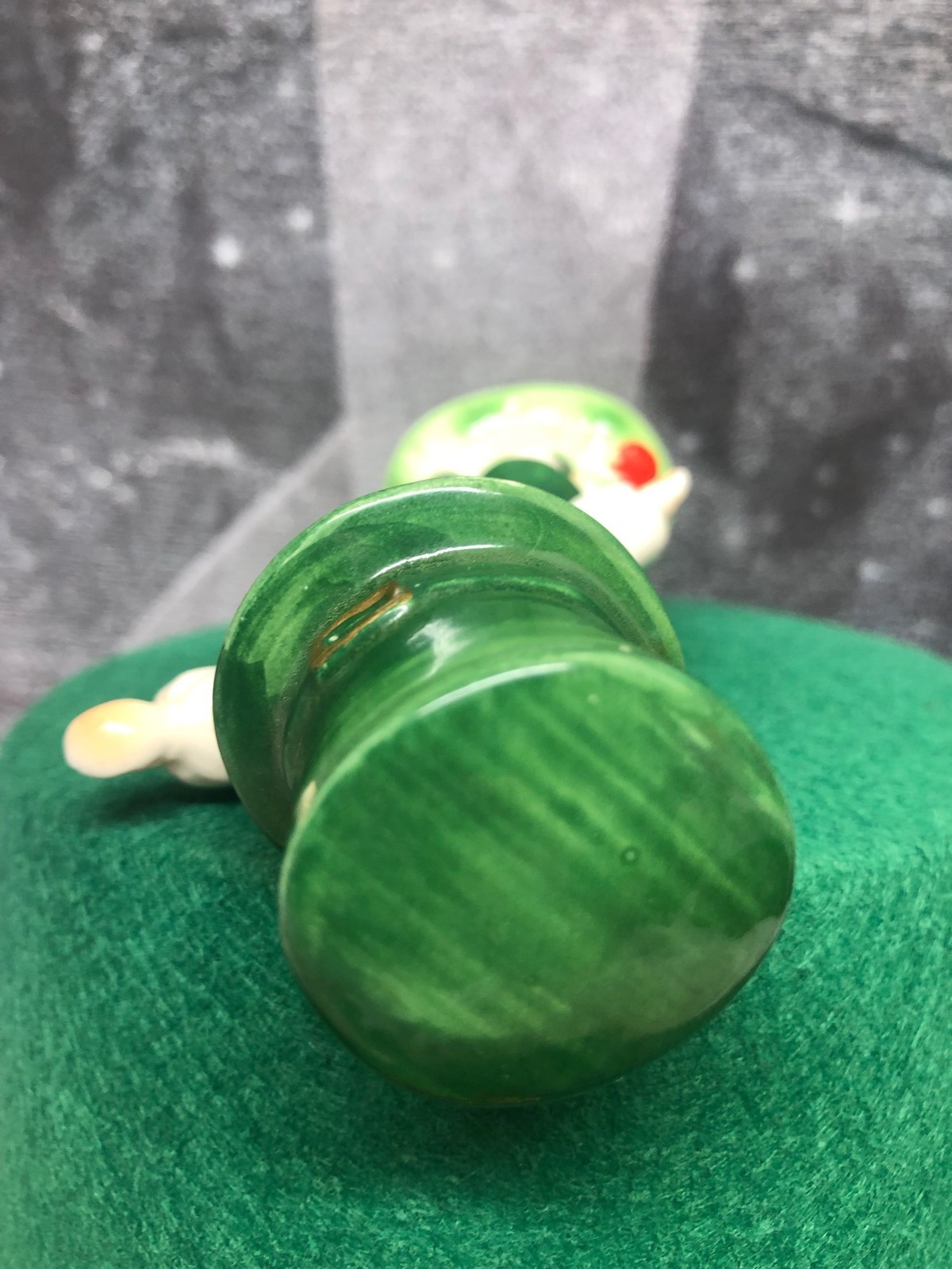 VTG LEFTON St Patrick’s Day Irish Girl Boy Figurine Leprechaun Dancing Kissing 2