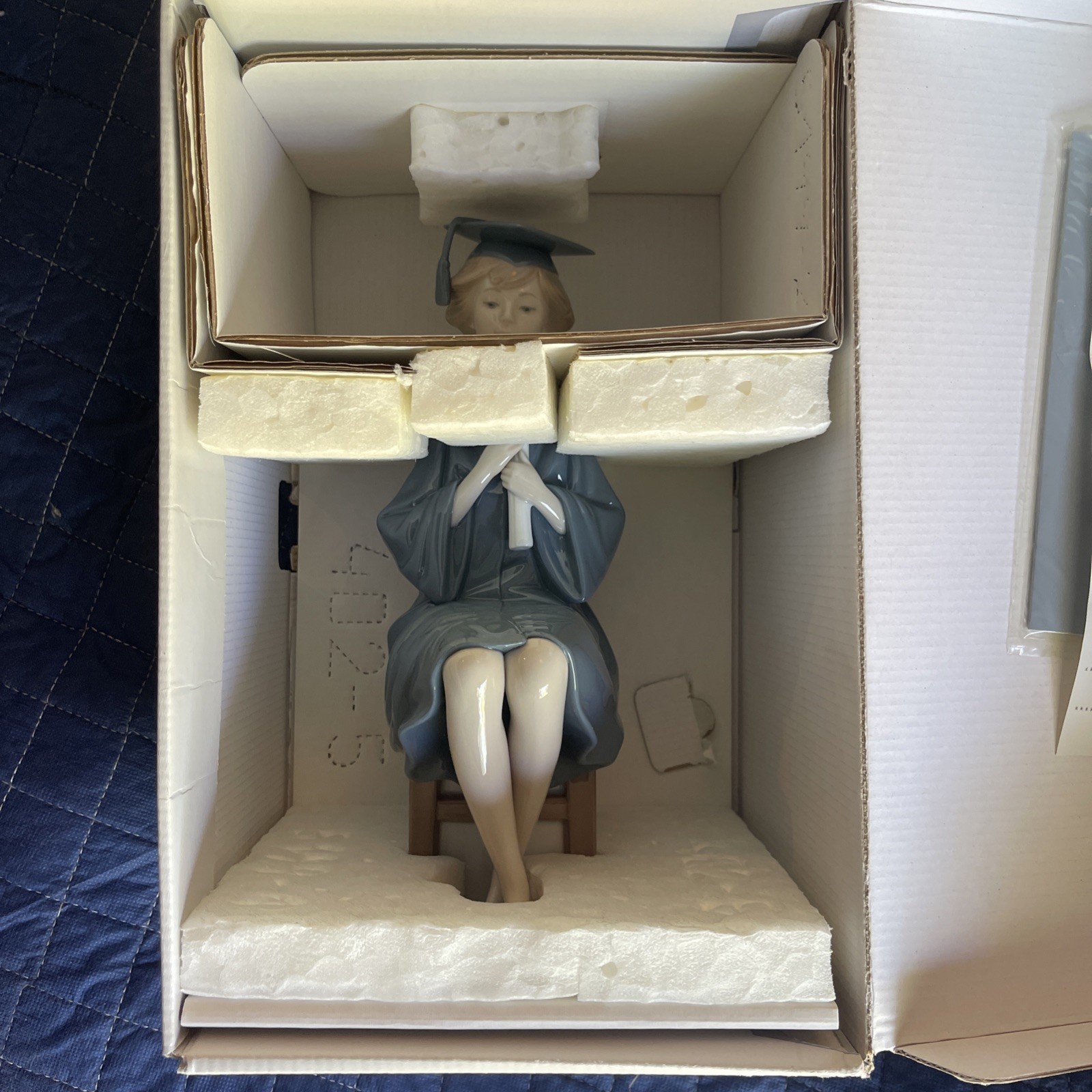 Lladró 5199 Girl Graduate Porcelain Figurine w Original Box Made in Spain