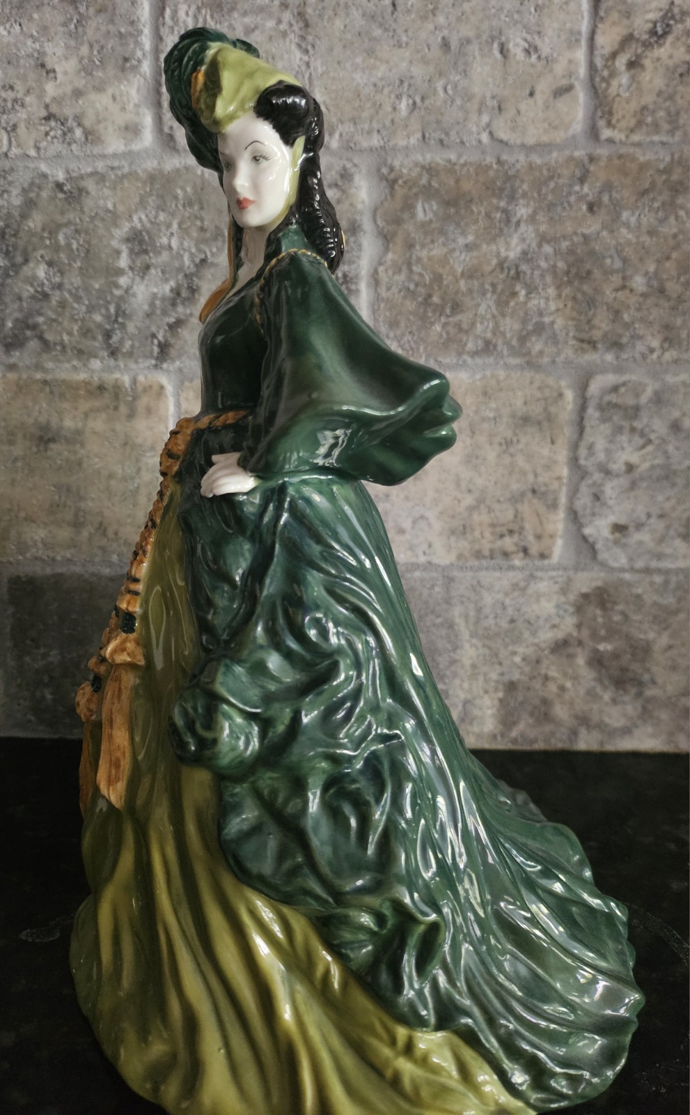 ROYAL DOULTON FIGURINE HN4200 SCARLETT O’HARA Gone with the Wind