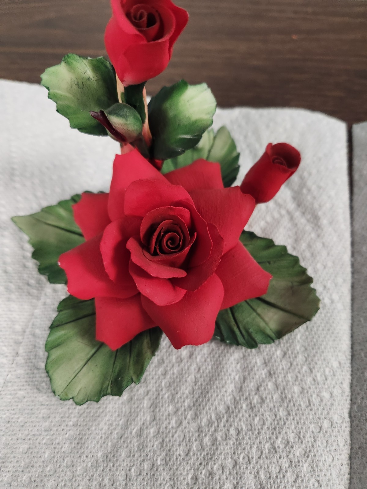 Italian Vintage Porcelain Handcrafted Floral Arrangement.