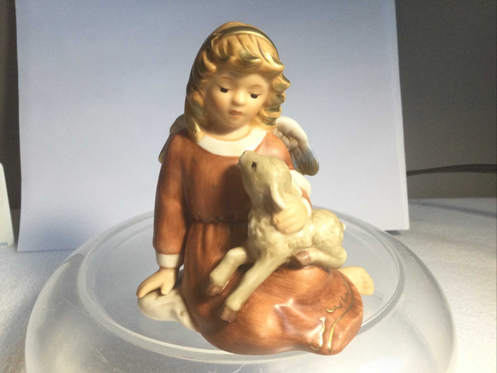 Goeble “Little Shephard Angel”L.E. Annual Angel, L.E. “Sanfte Tone” Mint (P 26)