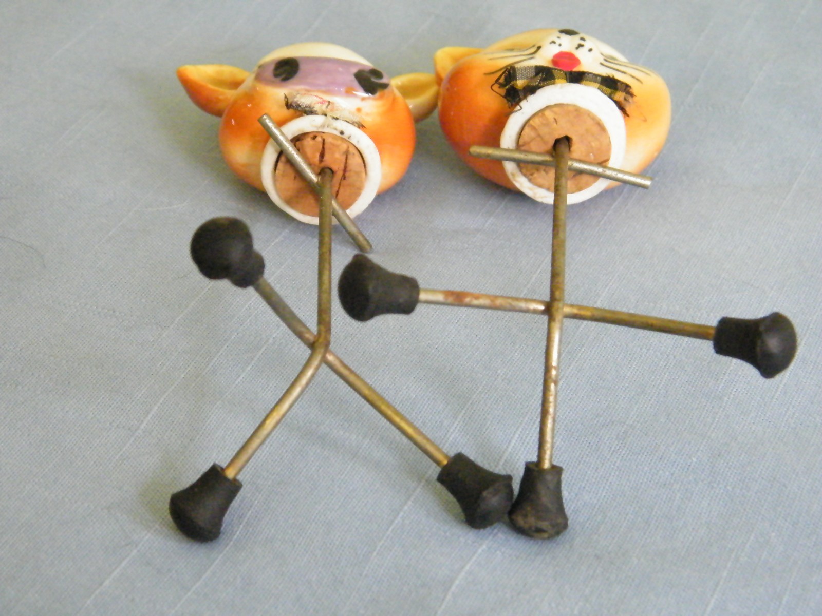 Vintage Ceramic Cow & Cat Head w/Wire Bodies ~ Salt & Pepper Shaker Holders