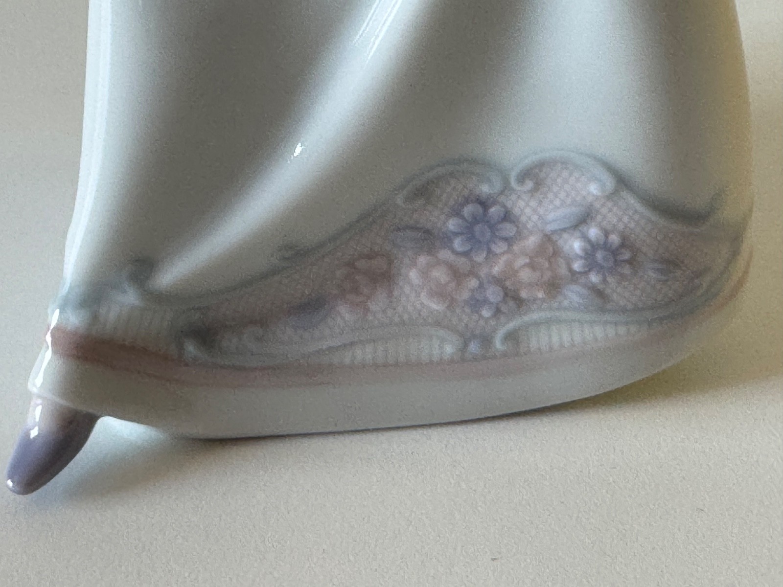 Lladro 7636 Afternoon Promenade – Excellent Condition – In Original Box